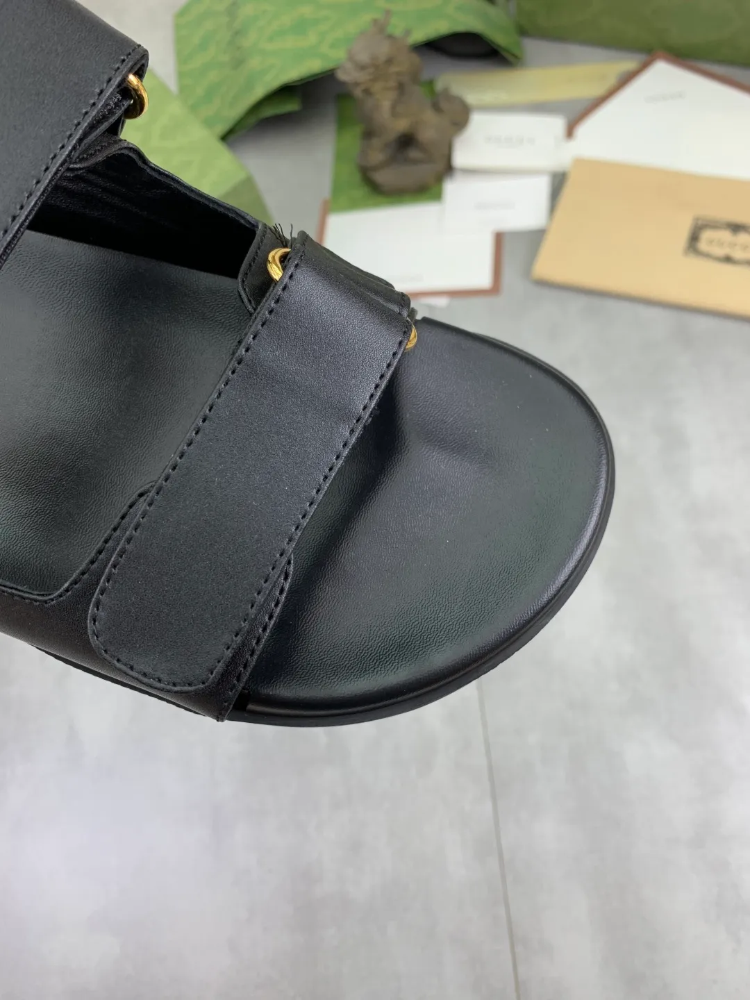 Men's Men's Shoes💰P440💰[New Style] High Version 🎁🎁🎁 GUCCI New Year of the Snake casual slippers, original official website, perfect workmanship, transmitting a kind of noble luxury, sublimating its definition of luxury in Gucci's high-end extraordinary craftsmanship. Original Gucci double G combination outsole, code number: 35-45, complete package